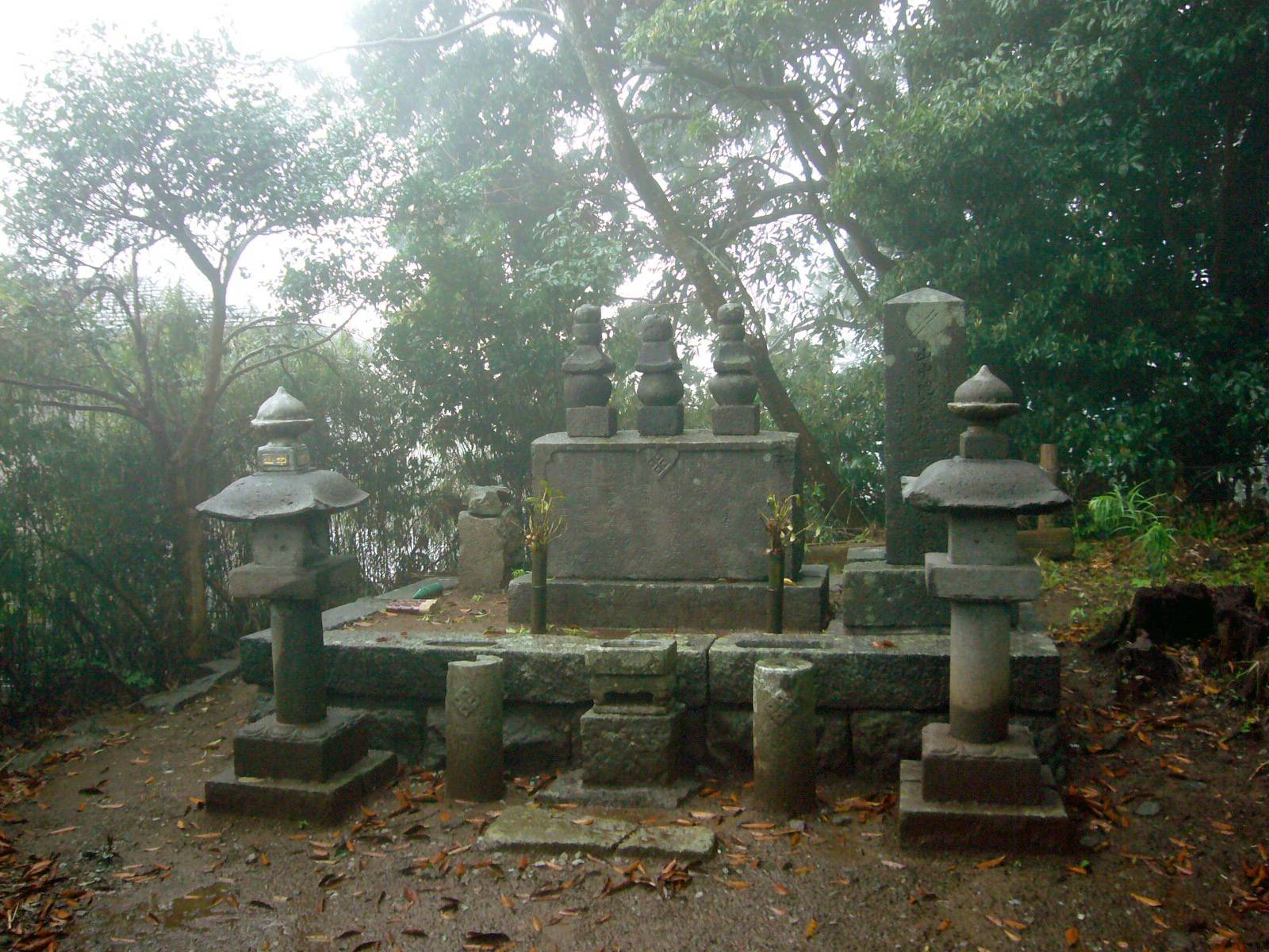 宗閑寺の松田康長、間宮一族の墓